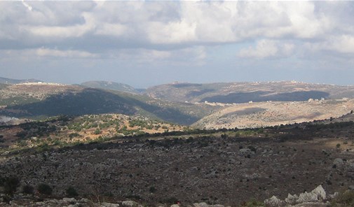 دبين