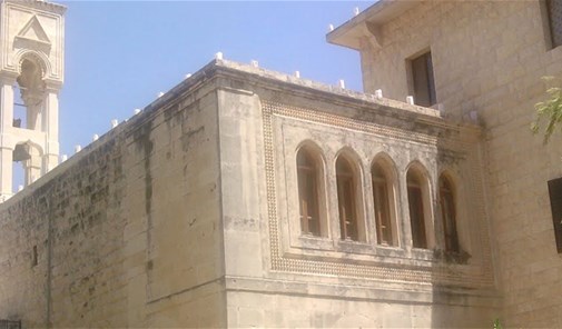 دبية